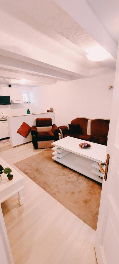 Ema Apartment SJJ Eksteriør billede